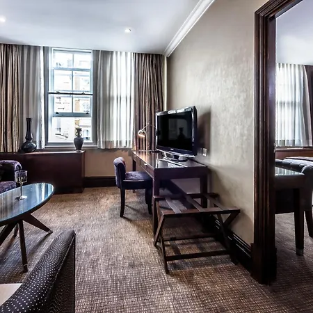 Courthouse Hotel London-2